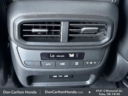 Used 2025 Honda Pilot Touring image 18