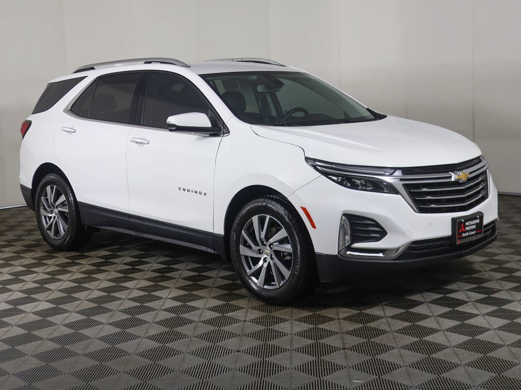 Used 2023 Chevrolet Equinox Premier FWD image 2