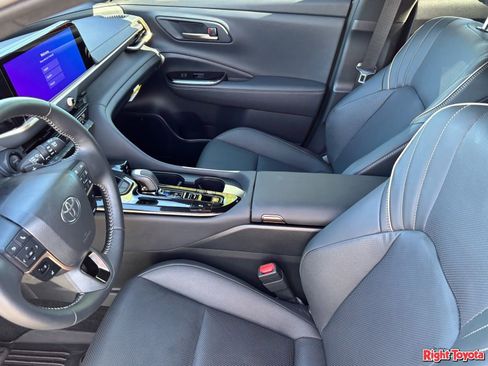 Certified 2026 Toyota Crown Signia AWD/4WD image 20