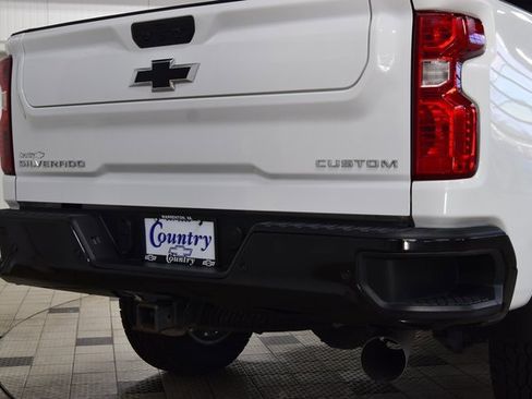 Used 2024 Chevrolet Silverado 2500 Custom w/ Custom Value Package image 22