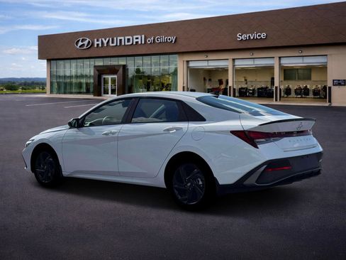 New 2026 Hyundai Elantra Sport FWD image 4
