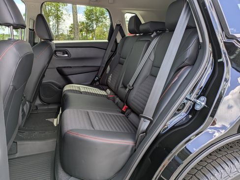New 2026 Nissan Rogue SV AWD/4WD image 15