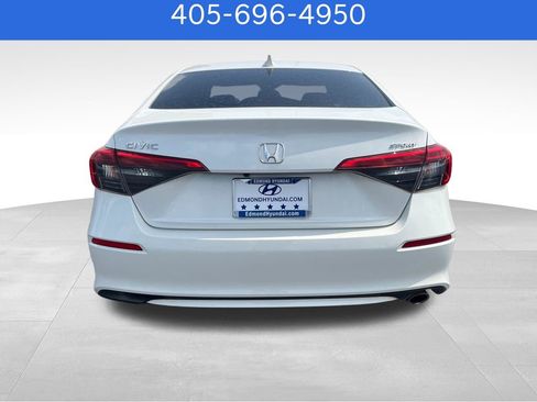 Used 2022 Honda Civic Sport image 4