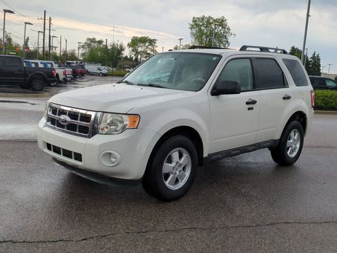 Used 2012 Ford Escape XLT FWD image 4