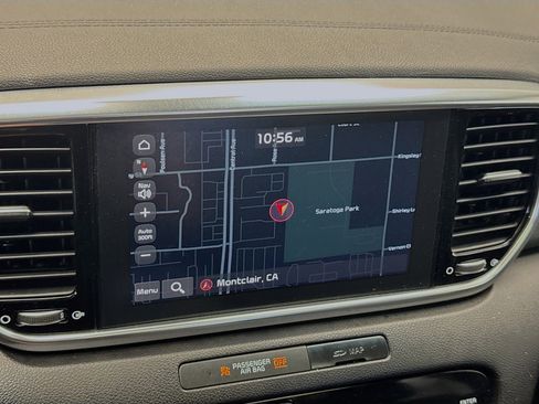 Used 2022 Kia Sportage EX w/ EX Technology Package image 10