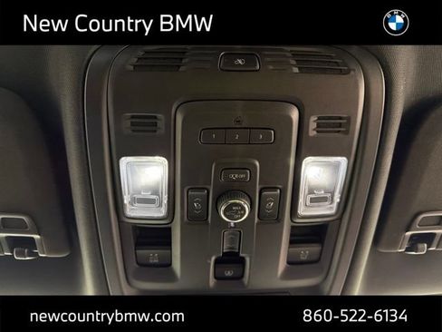 Used 2021 GMC Yukon Denali w/ Denali Ultimate Package AWD/4WD image 27