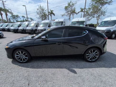 Used 2022 MAZDA MAZDA3 s FWD image 8