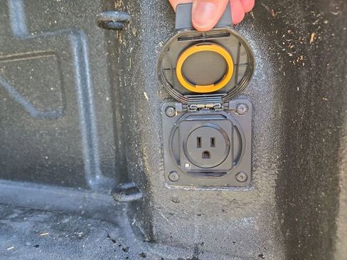 Used 2025 Chevrolet Silverado 3500 High Country w/ Technology Package image 39