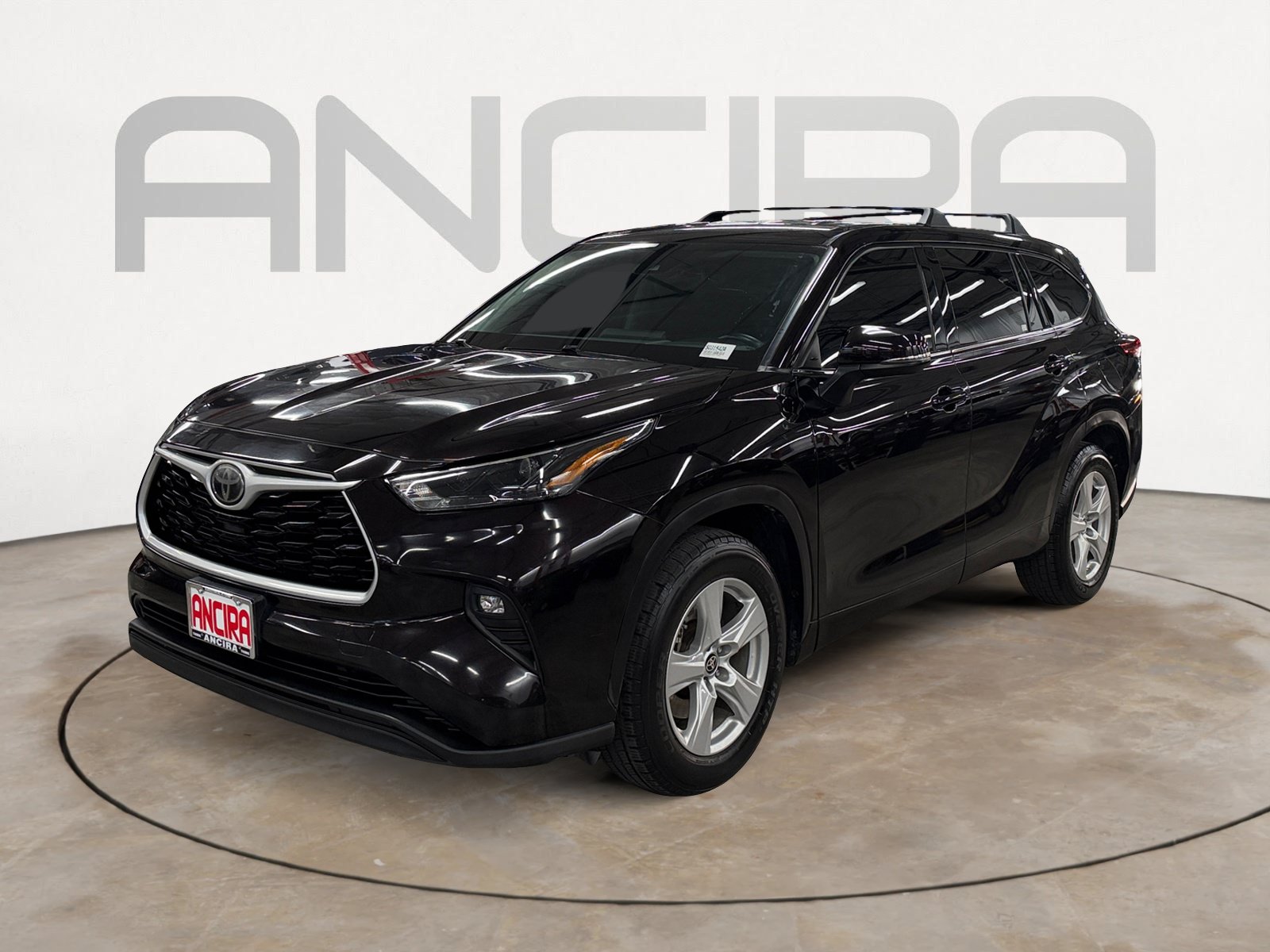 Used 2022 Toyota Highlander LE FWD image 7