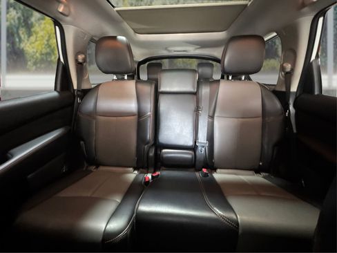Used 2020 Nissan Pathfinder SL AWD/4WD image 14