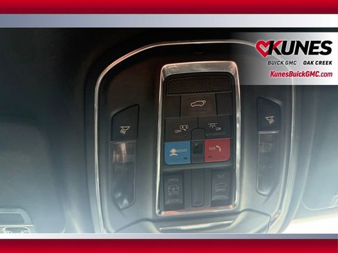 Used 2022 Jeep Grand Cherokee Altitude AWD/4WD image 21