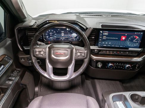 Used 2023 GMC Sierra 1500 SLE image 12
