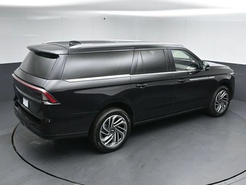 Certified 2025 Lincoln Navigator L Reserve AWD/4WD image 54