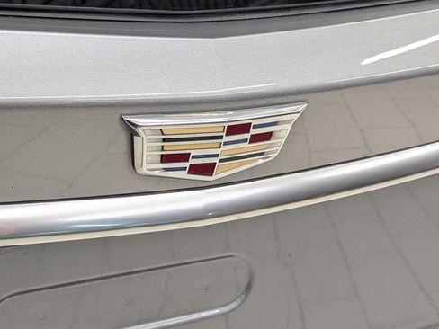 Used 2024 Cadillac XT6 Premium Luxury image 38