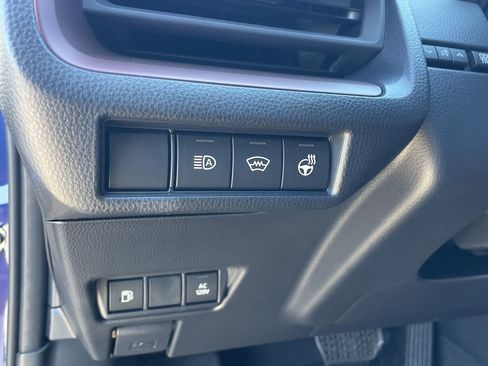 New 2026 Toyota Prius Plug-In Hybrid FWD image 11