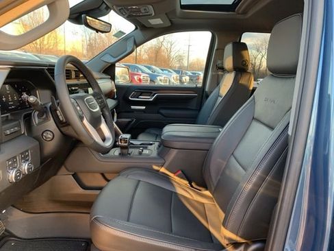 New 2026 GMC Sierra 1500 Denali w/ Denali Reserve Package AWD/4WD image 12