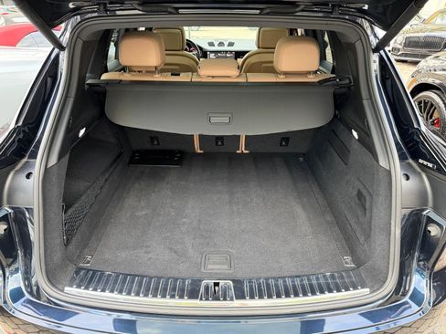 Used 2020 Porsche Cayenne image 56
