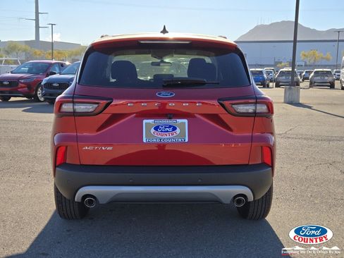 New 2026 Ford Escape Active w/ Tech Pack #1 FWD image 4
