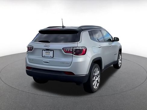 Used 2025 Jeep Compass Limited image 14