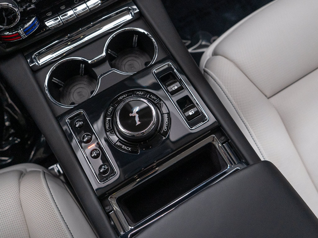 Certified 2023 Rolls-Royce Ghost Extended Wheelbase w/ Ghost Package AWD/4WD image 42