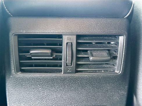 Used 2024 Mitsubishi Outlander ES image 26