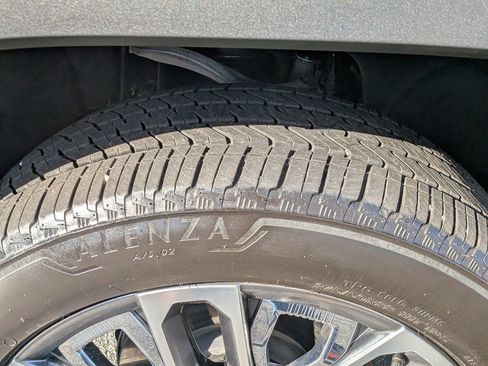 Certified 2024 GMC Sierra 1500 Denali Ultimate image 13