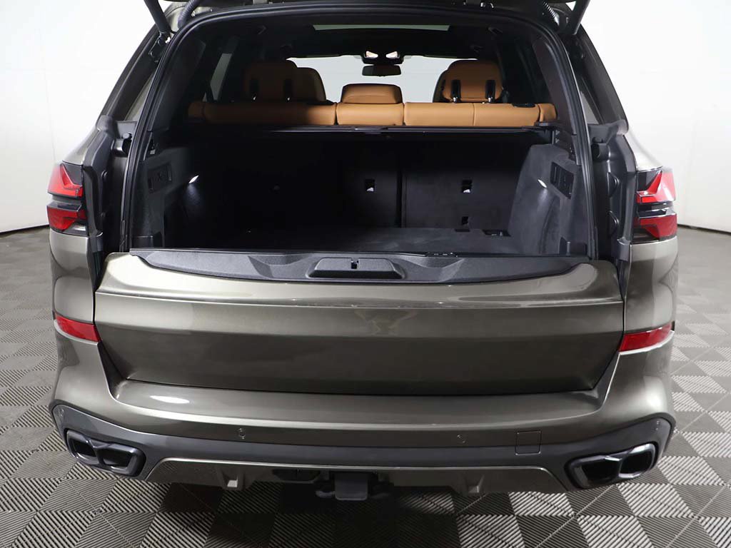 Used 2025 BMW X5 M60i w/ Executive Package AWD/4WD image 19