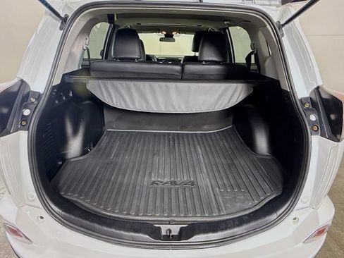 Used 2018 Toyota RAV4 XLE w/ Plus Extra Value Package AWD/4WD image 27