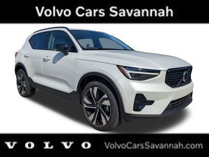 New 2026 Volvo XC40 B5 Ultra w/ Climate Package