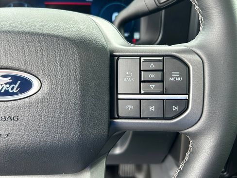 New 2026 Ford F250 Lariat w/ Black Appearance Package AWD/4WD image 44