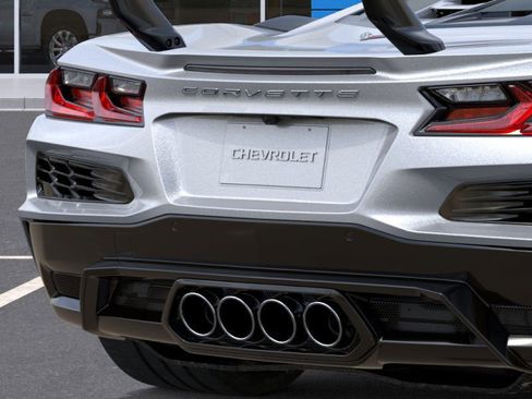 New 2026 Chevrolet Corvette ZR1 w/ ZR1 Carbon Fiber Aero Package image 14