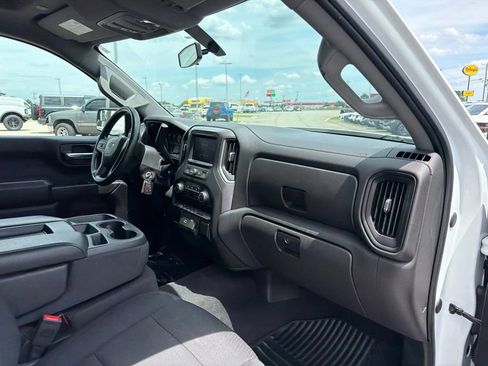 Used 2020 Chevrolet Silverado 1500 Custom Trail Boss w/ Custom Convenience Package AWD/4WD image 22