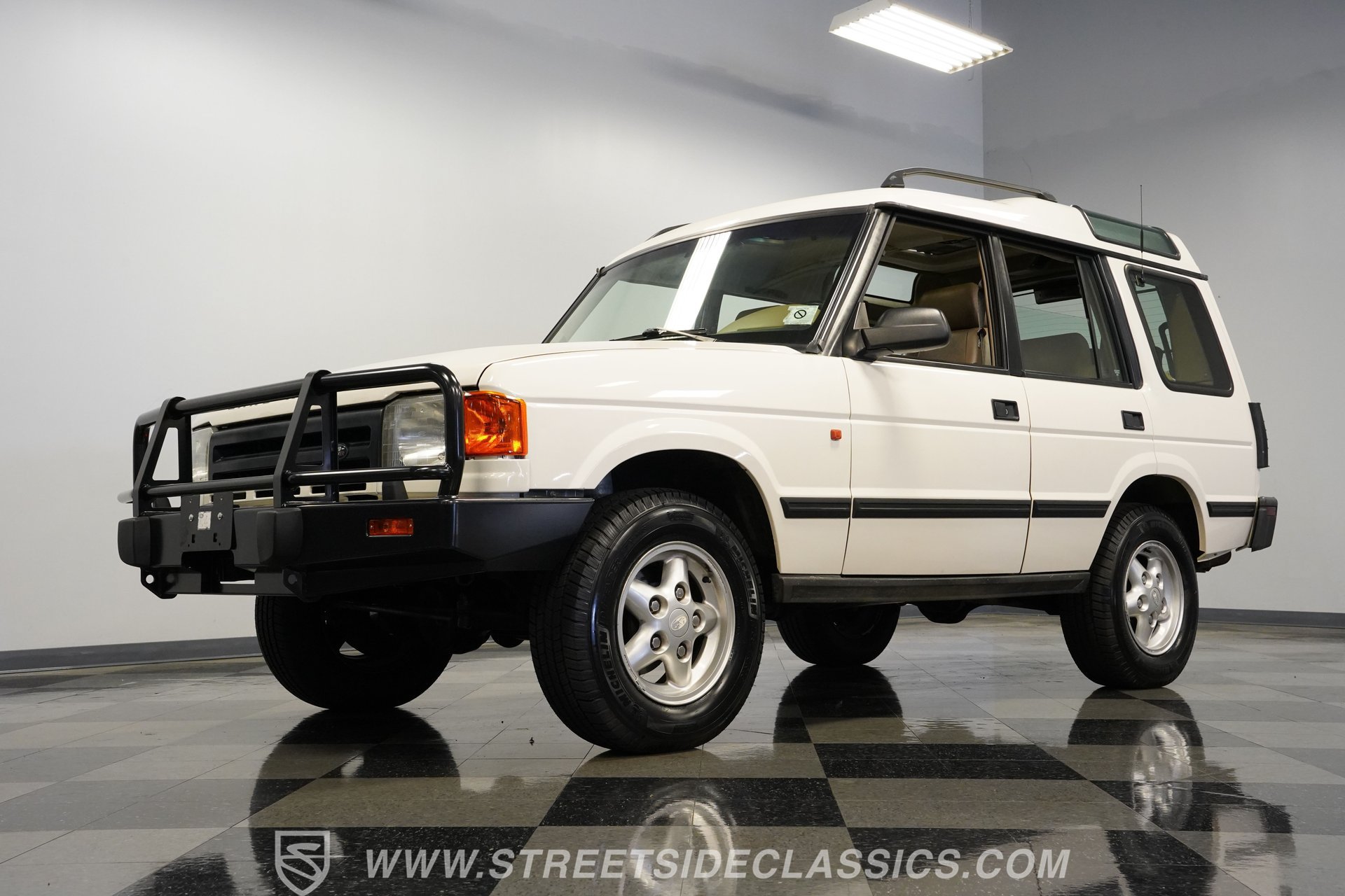 Used 1996 Land Rover Discovery AWD/4WD image 22