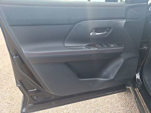 Certified 2025 Nissan Kicks SR AWD/4WD image 10
