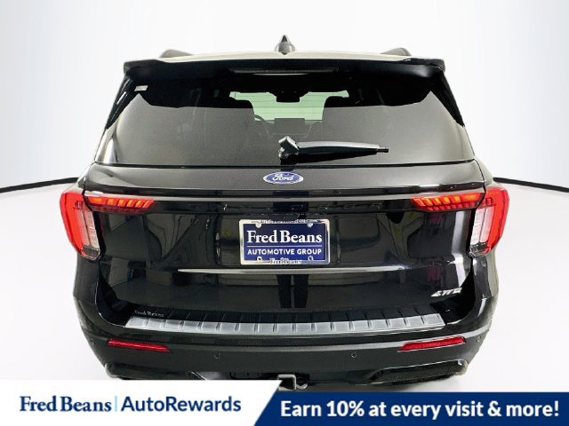 Used 2025 Ford Explorer ST-Line w/ Premium Package AWD/4WD image 7
