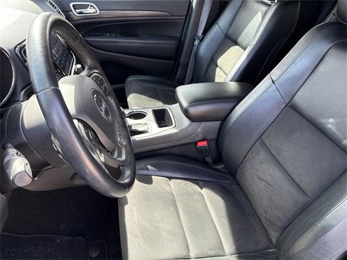 Used 2021 Jeep Grand Cherokee Laredo X image 18