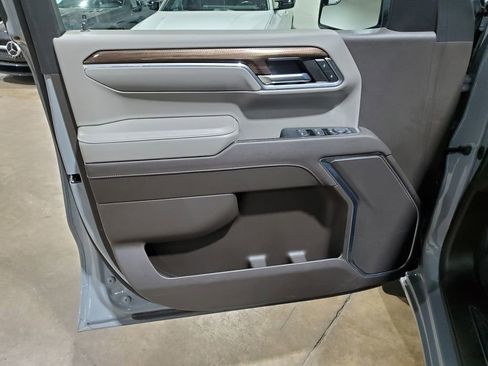 Used 2024 Chevrolet Silverado 1500 LT RWD image 18