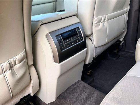Used 2019 Lexus GX 460 Premium w/ Premium Package AWD/4WD image 21