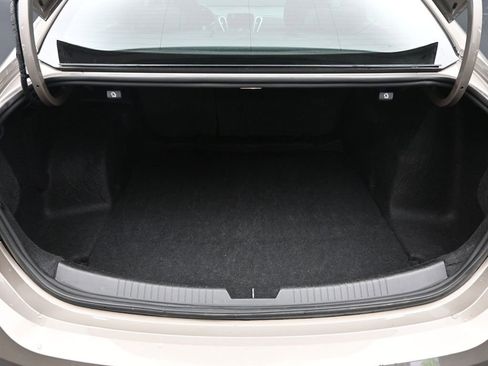 Certified 2024 Chevrolet Malibu LT image 9