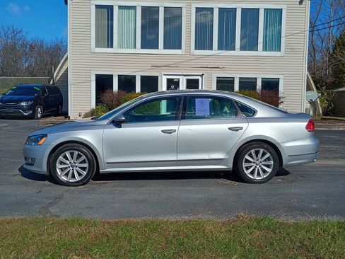Used 2012 Volkswagen Passat 2.5 SEL image 2