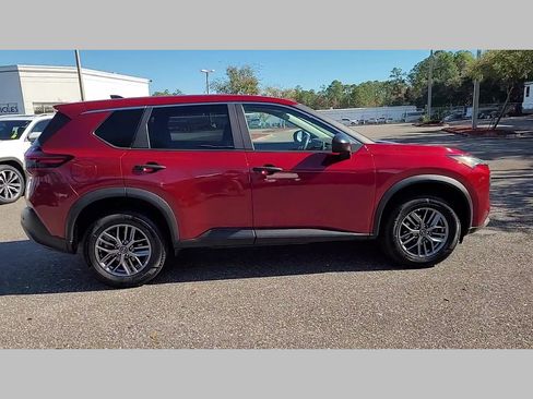 Used 2023 Nissan Rogue S image 25