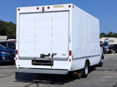 Used 2023 Chevrolet Express 3500 w/ Power Convenience Package RWD image 32