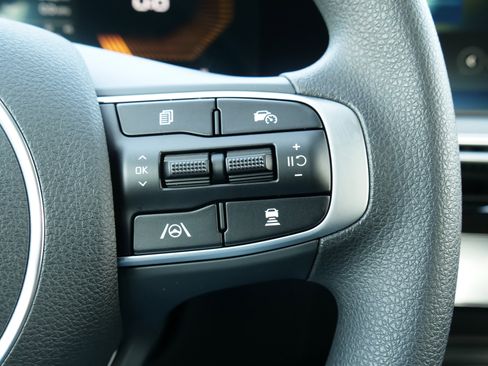 New 2025 Kia K5 LXS image 20