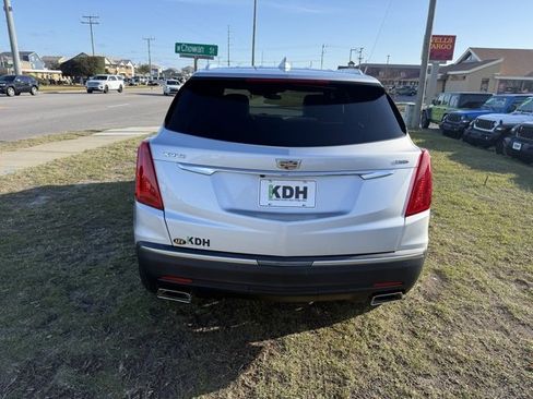 Used 2018 Cadillac XT5 FWD image 6