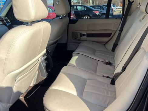 Used 2011 Land Rover Range Rover HSE AWD/4WD image 19