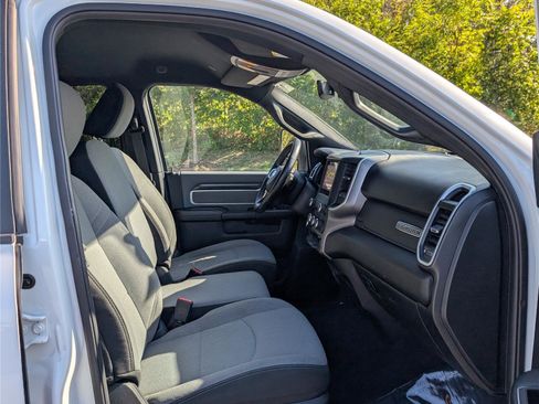 Used 2023 RAM 2500 Big Horn w/ Level 1 Equipment Group image 11