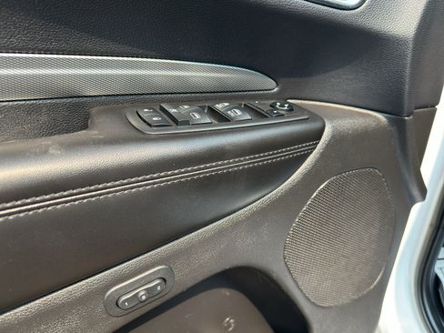 Used 2019 Dodge Durango GT w/ Blacktop Package AWD/4WD image 14