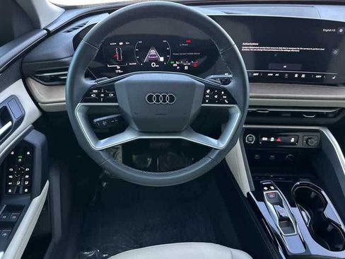 Used 2025 Audi Q5 Premium w/ Convenience Package AWD/4WD image 14