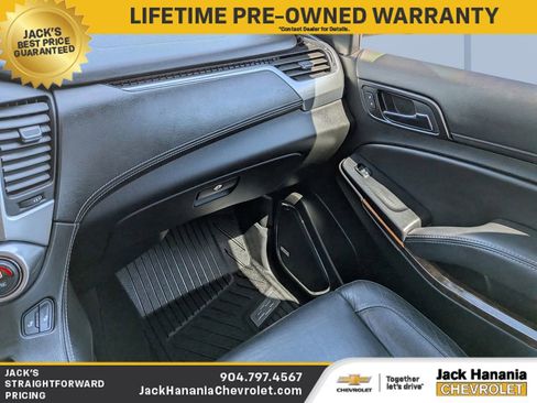 Used 2019 Chevrolet Tahoe LT image 16