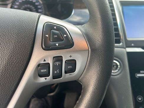 Used 2019 Ford Taurus Limited image 21